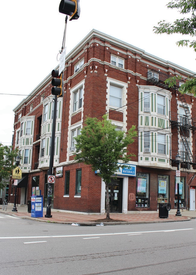 McMillan Avenue - 230 W McMillan St (Cincinnati, OH) Apartments