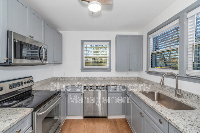 Foto del edificio - 176 Park St SE
