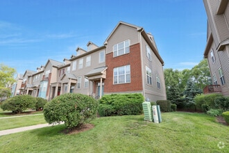 Building Photo - 64 Village Station Ln