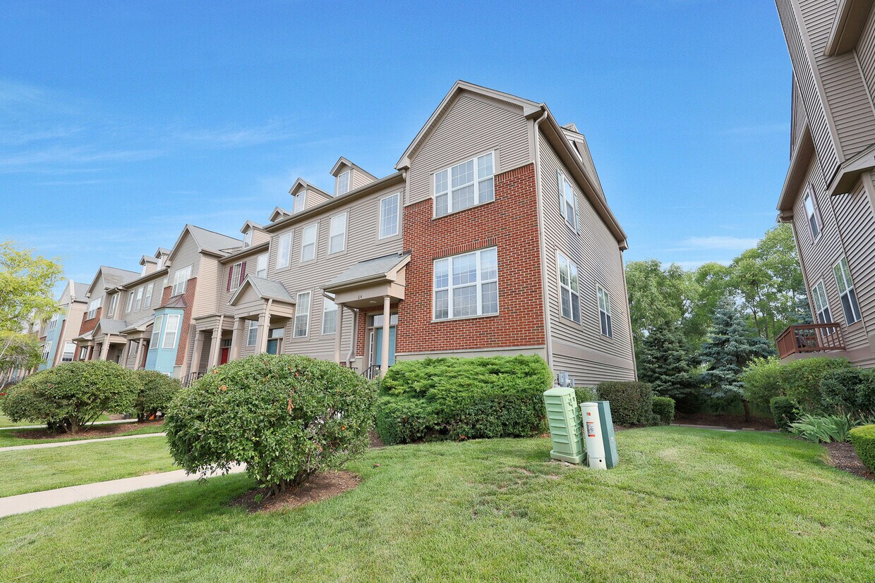 Foto principal - 64 Village Station Ln