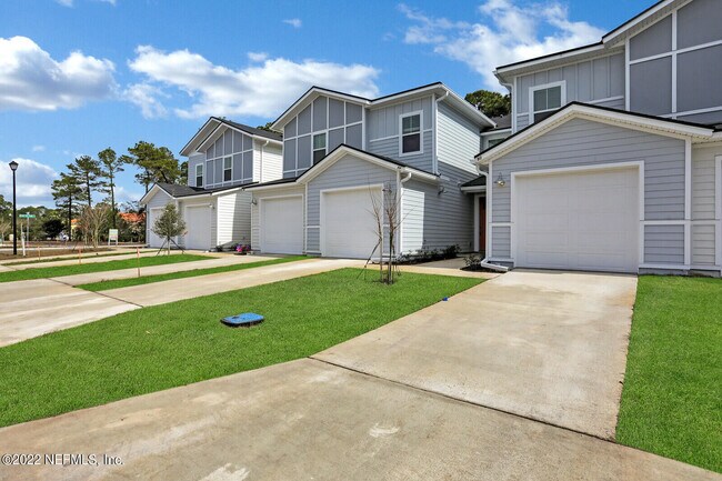 Foto del edificio - 90 Ridge Lake Rd