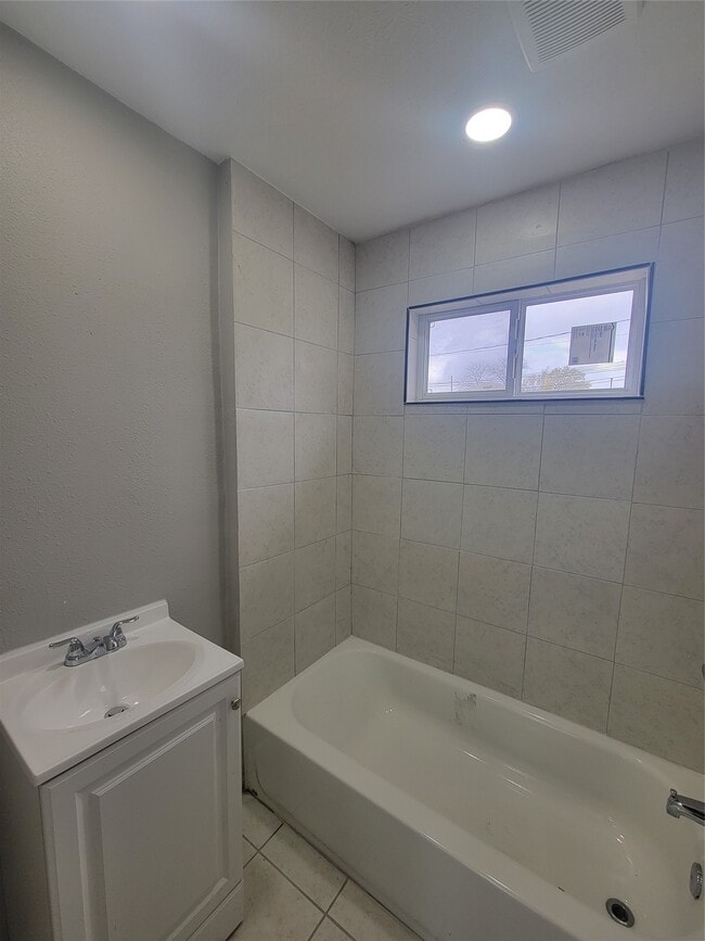 Building Photo - 5109 Earline St