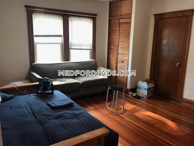 Foto del edificio - 45 Bowdoin St