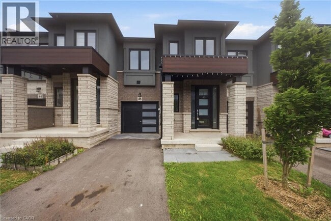 Building Photo - 155 Equestrian Way