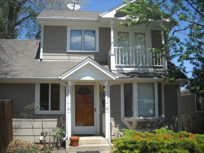 Building Photo - Stand Alone Home in Great Boulder Location