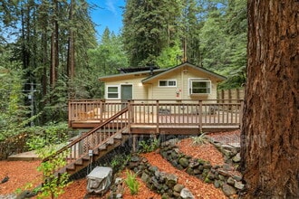 Building Photo - 245 Blue Ridge Dr
