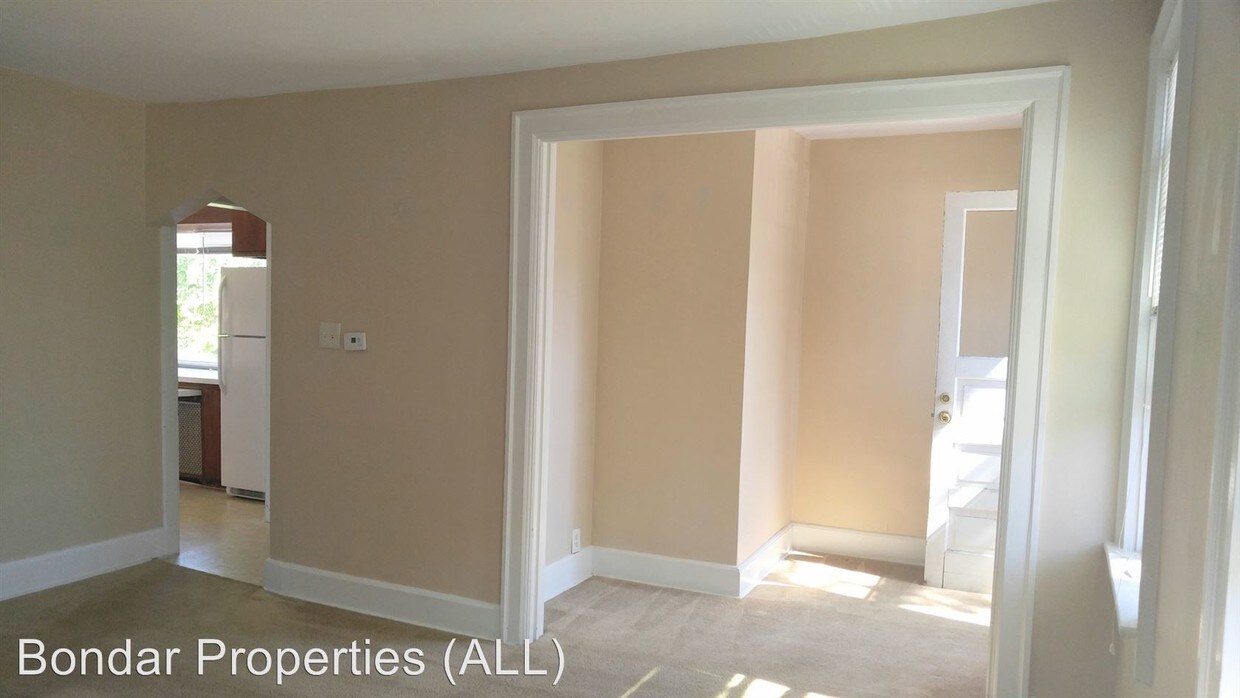 Foto principal - 1811 N Warren Ave