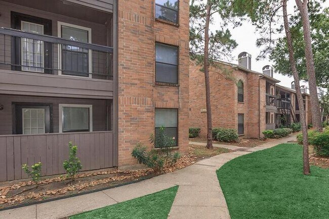 Foto del edificio - 7850 Farm to Market 1960 Rd E