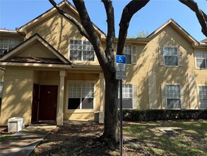 Building Photo - 875 Grand Regency Pointe
