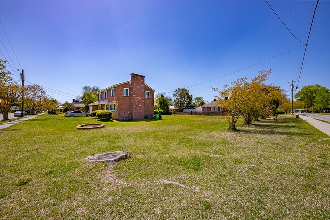 Foto del edificio - 913 Bern St