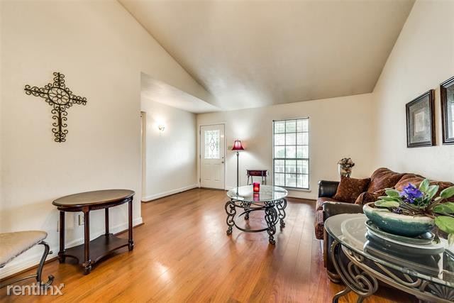 Building Photo - 3 br, 1 bath House - 524 Carl C Senter Street