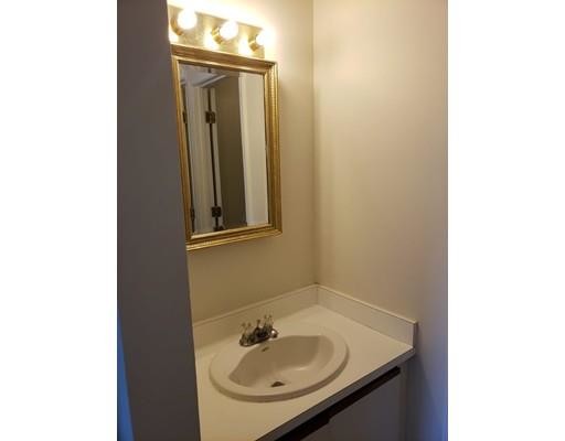 Foto del edificio - 655 Saw Mill Brook Pkwy