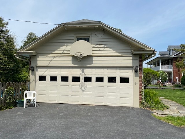 Building Photo - 8 Mayfield Dr