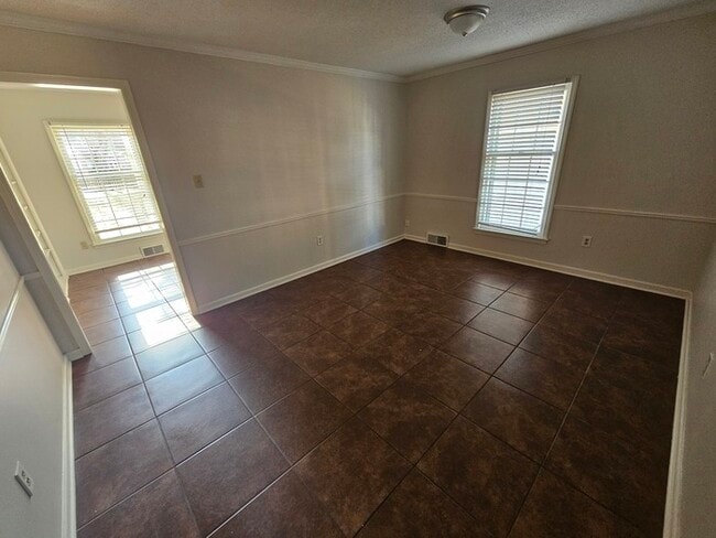 Building Photo - 6979 Stillbrook Dr