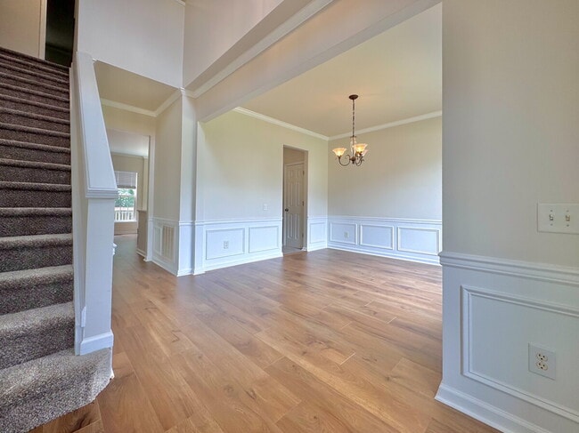 Building Photo - 9148 Hillston Ridge Rd