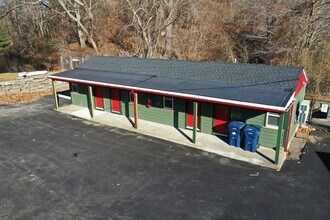 Building Photo - 825 Scenic Hwy