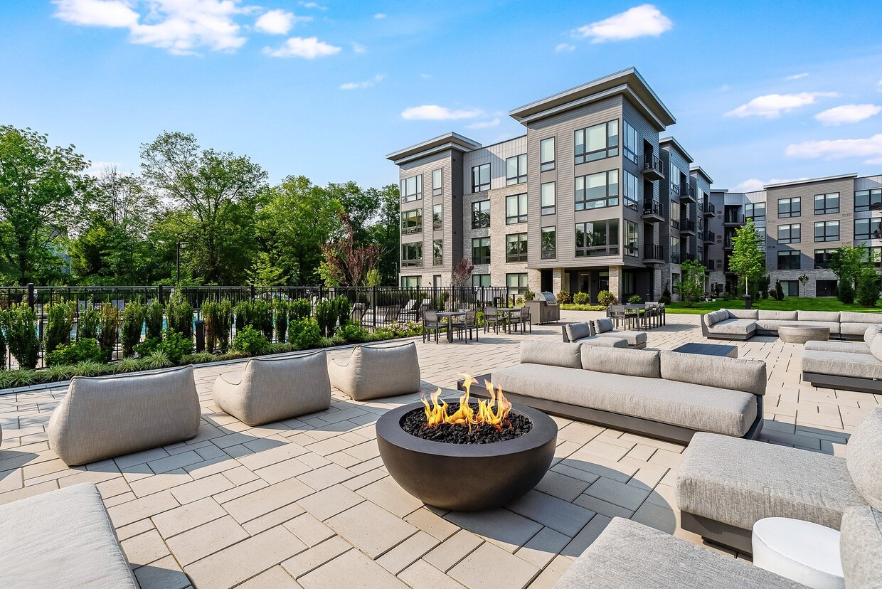 Primary Photo - Livana East Hanover