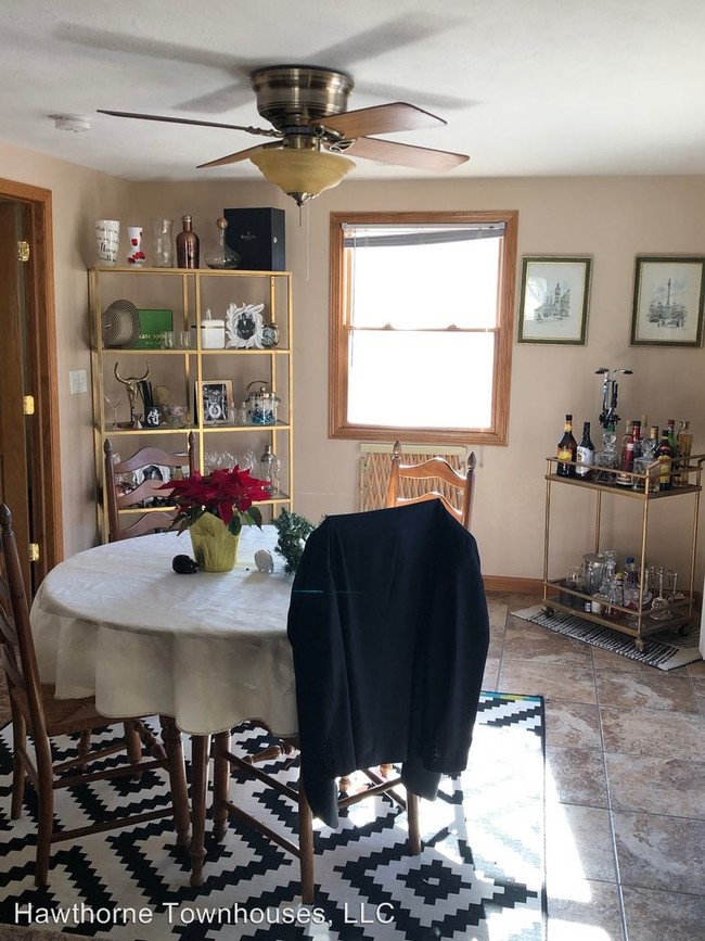 Foto del edificio - 3 br, 2 bath House - 2219 West 6th St.