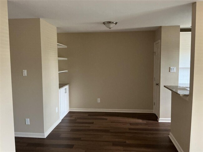 Foto del edificio - 5550 N Braeswood Blvd