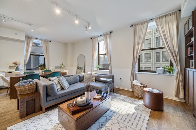 Photo - 310 S Michigan Ave Apartment