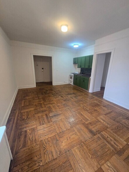 Foto del edificio - 59-16 Woodside Ave