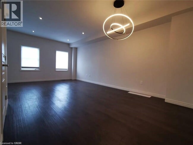 Building Photo - 12 John Russell Ln