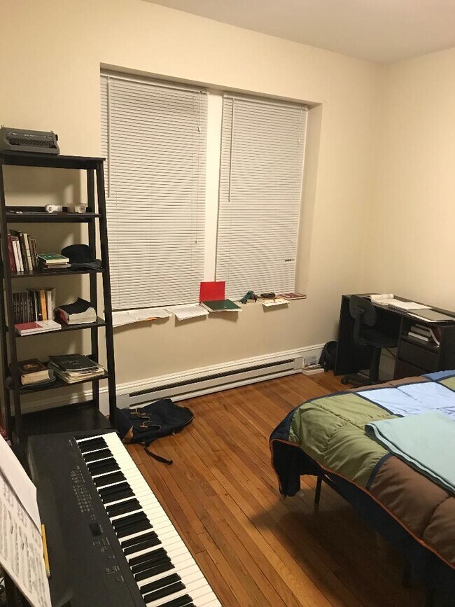 Foto del edificio - 61 Park Dr