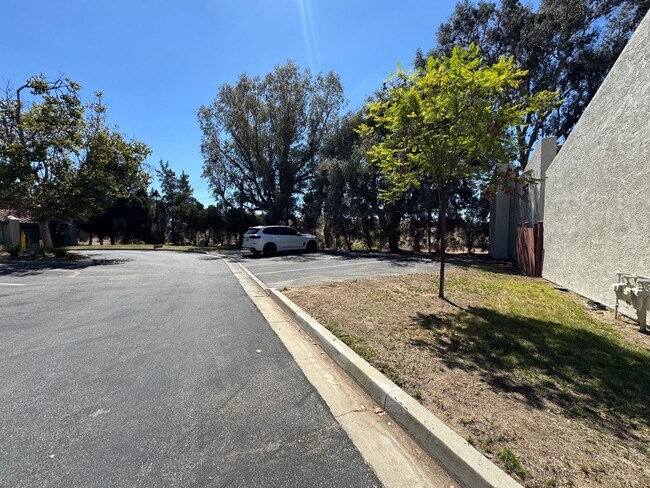 Foto del edificio - 2 Bedroom 1 Story Town Home