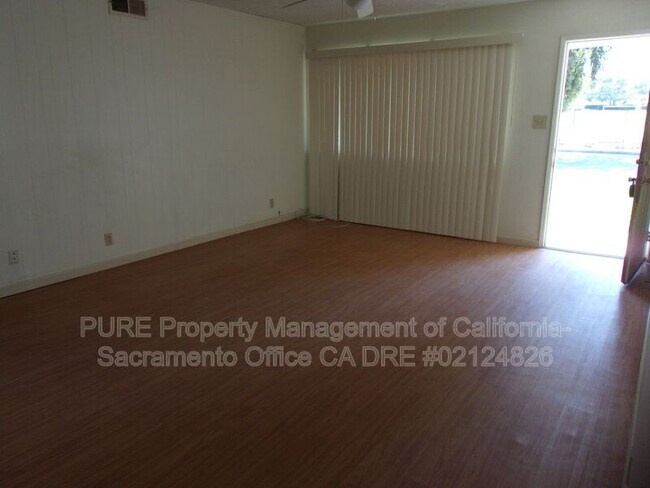 Building Photo - 2642 Waterton Way