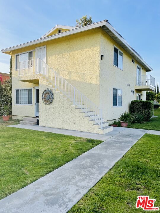 Primary Photo - 14067 Nordhoff St
