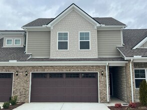 Building Photo - 967 Horse Mountain Rd