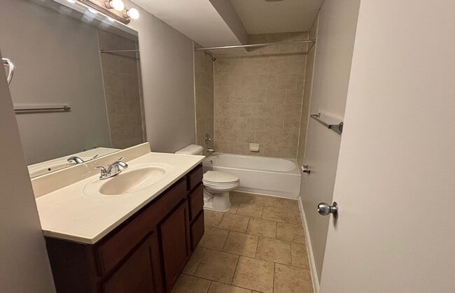 Foto del edificio - 525 Lowell Ave