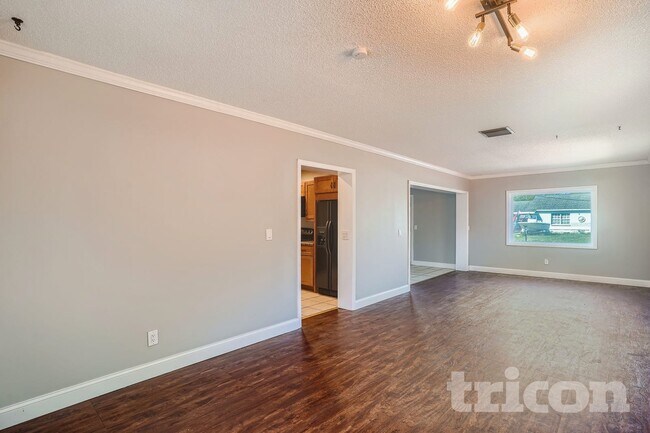 Foto del edificio - 3516 W McElroy Ave