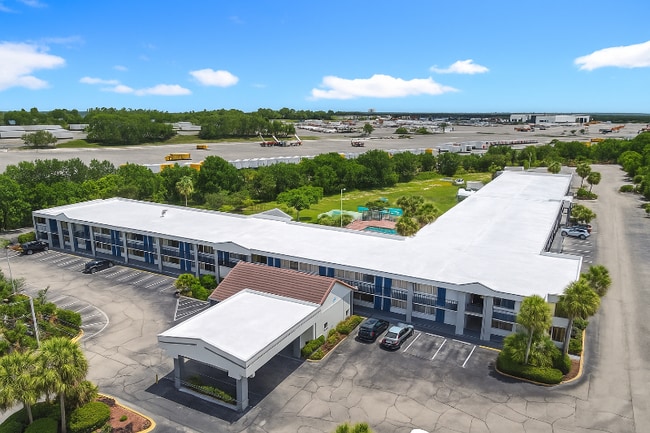 Building Photo - 44199 US-27