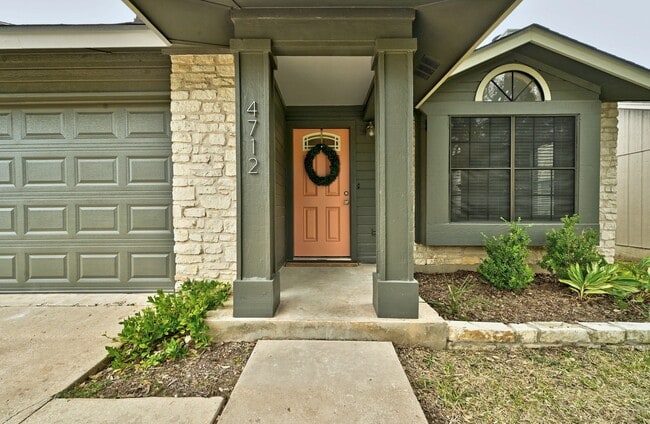 Building Photo - 4712 Velasco Plz