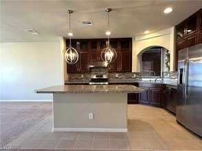 Building Photo - 6451 Amberleaf Way