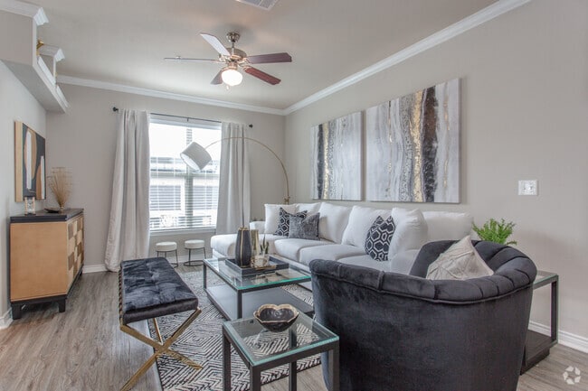 2 Br, 2 Ba - 1194 SF - Kensington Crossings