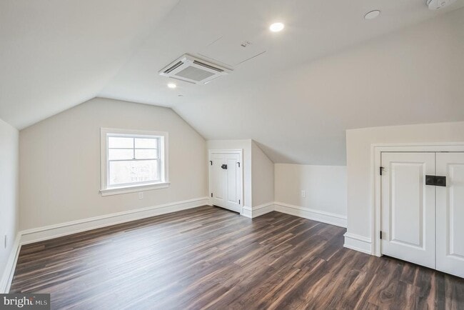 Building Photo - 9 Pennsylvania Ave