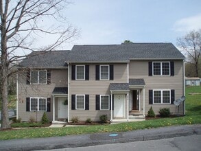 Building Photo - 1300 Shenandoah Ave