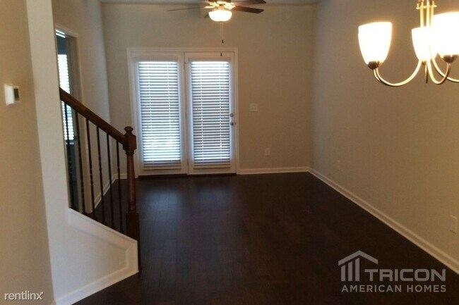 Building Photo - 113 Hickory Station Ln