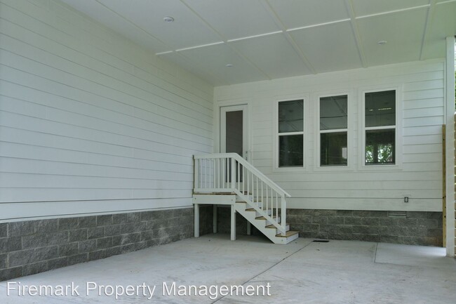 Building Photo - 3 br, 2.5 bath House - 539-A Stevenson Street