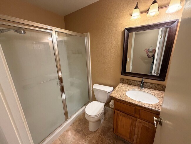Building Photo - Beautiful Spacious Two Story Home in Pleasanton!