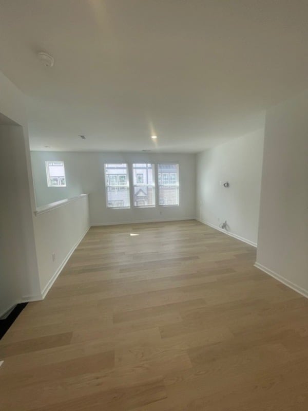 Building Photo - 1552 Blanche St