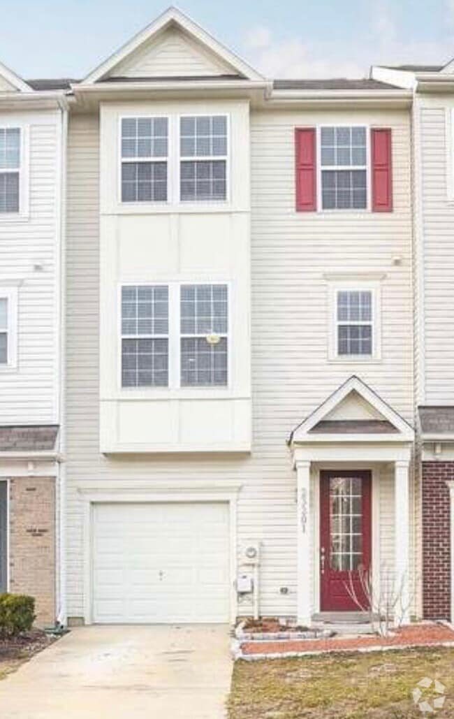 Building Photo - 23201 Foxglove St