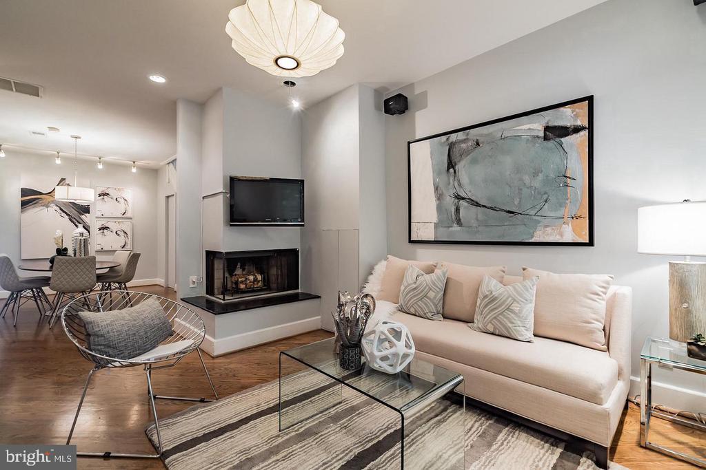 Foto principal - 2302 17th St NW
