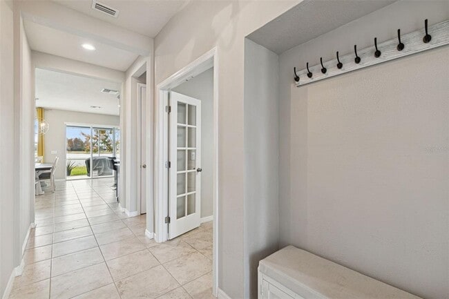 Building Photo - 19543 Long Lake Ranch Blvd