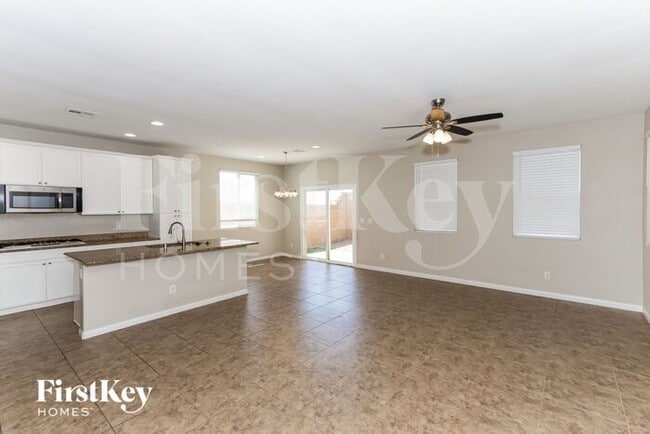 Building Photo - 6455 Haypress Ct