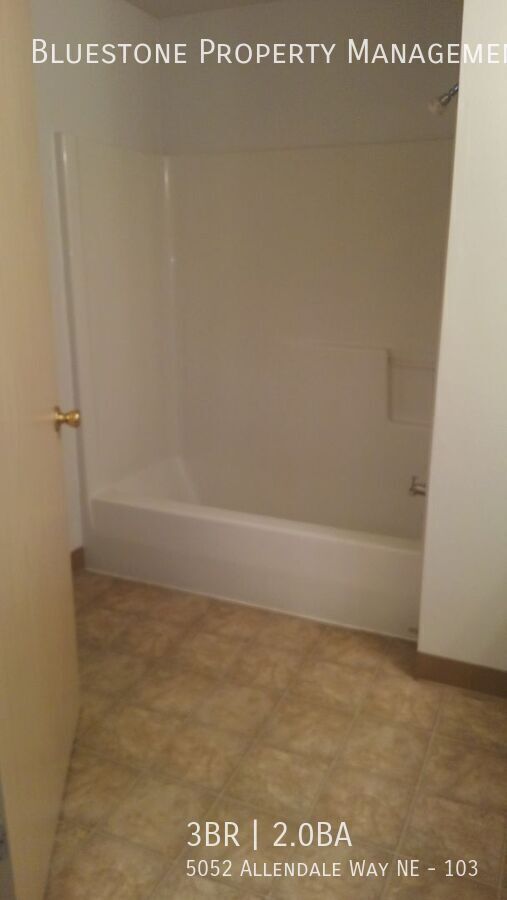 Foto del edificio - 5052 Allendale Way NE