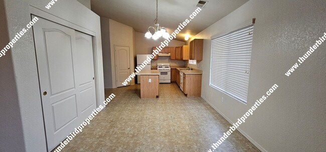 Foto del edificio - 3100 Shady Spring Dr SW