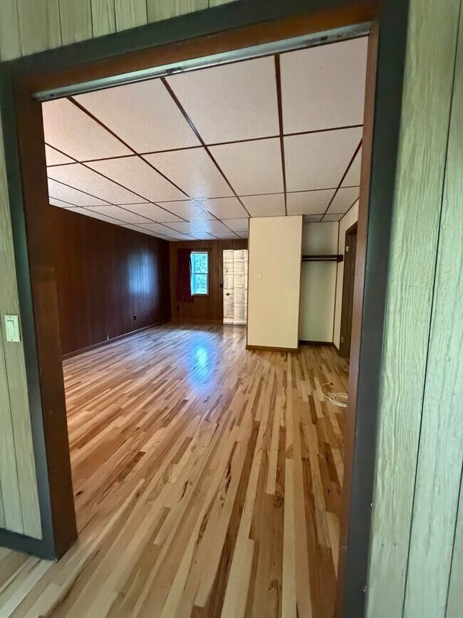 Foto del edificio - 302 Lake Ave